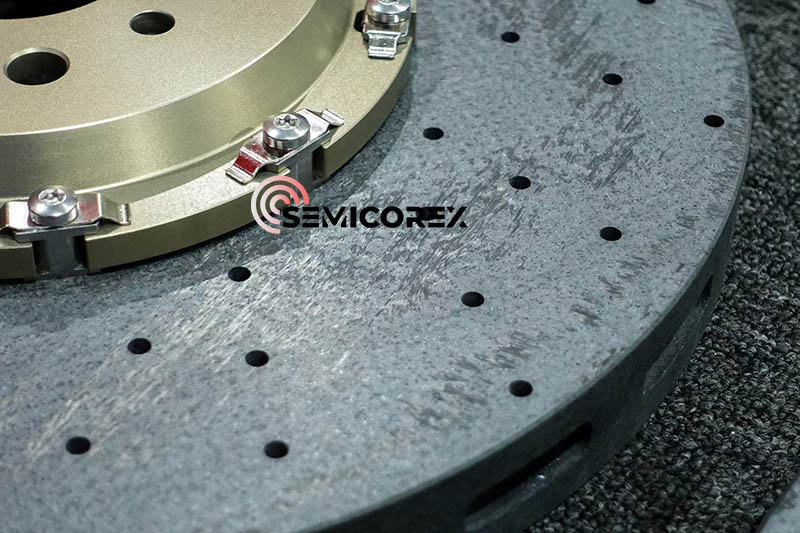 কার্বন-সিরামিক কম্পোজিট ব্রেকিং সিস্টেমের বিশ্লেষণ